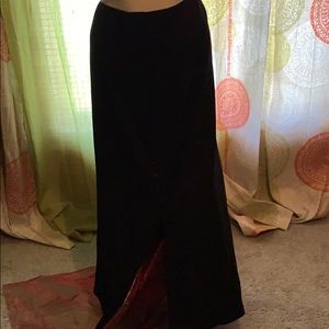 Woman’s long black shirt